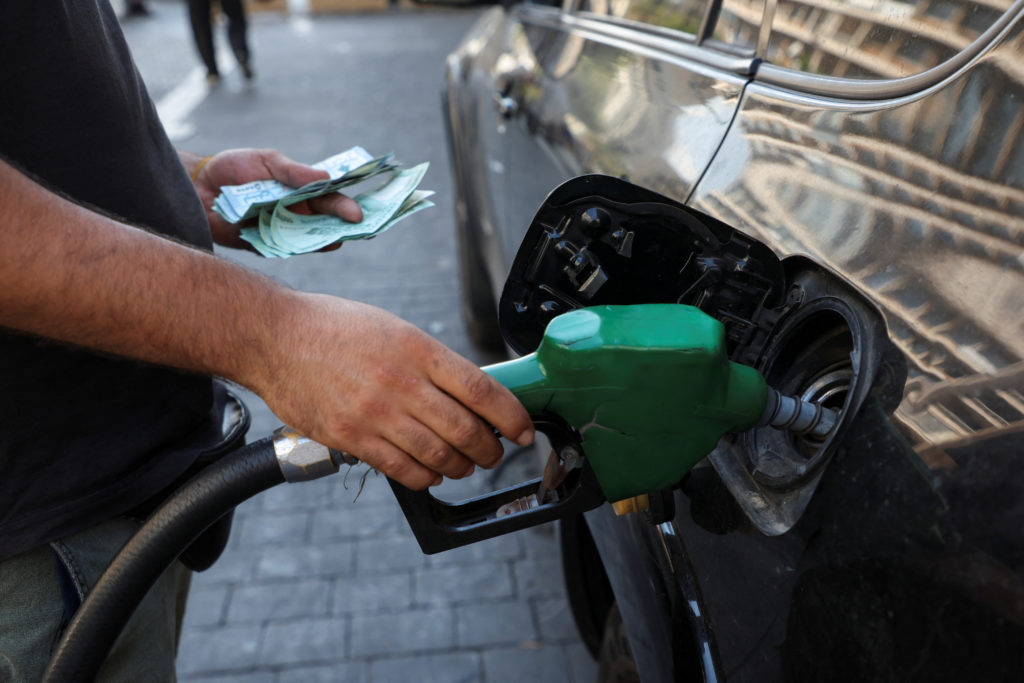 Lebanon&rsquo;s Central Bank lifts all expensive fuel subsidies amid economic crisis