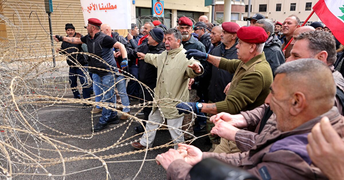 US slaps sanctions on two brothers in Lebanon for corruption