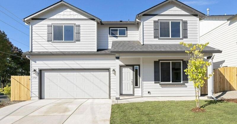 4 Bedroom Home in Lebanon - $479,990