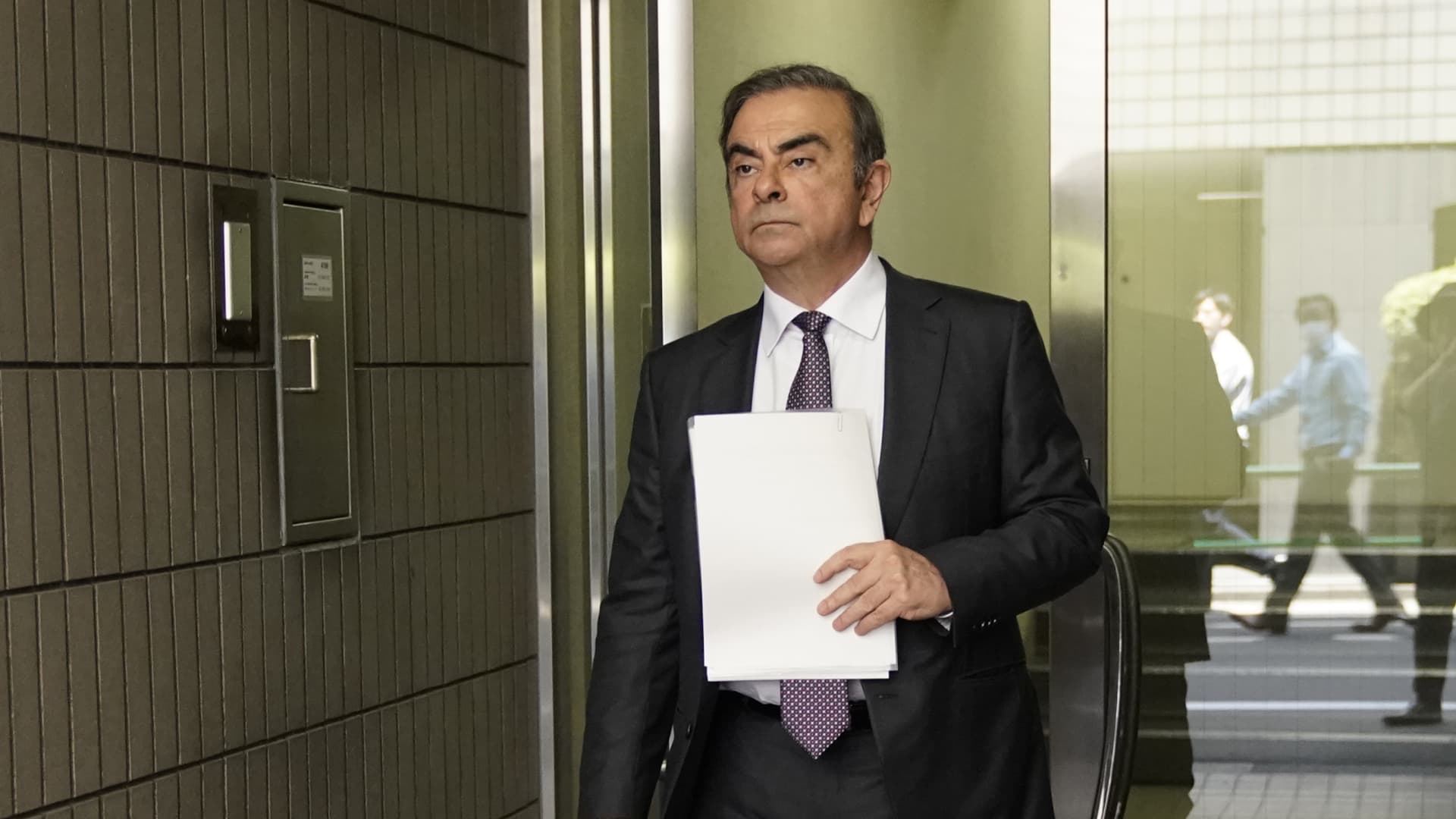 Auto tycoon Ghosn files $1 billion lawsuit in Lebanon against Nissan over his imprisonment in Japan