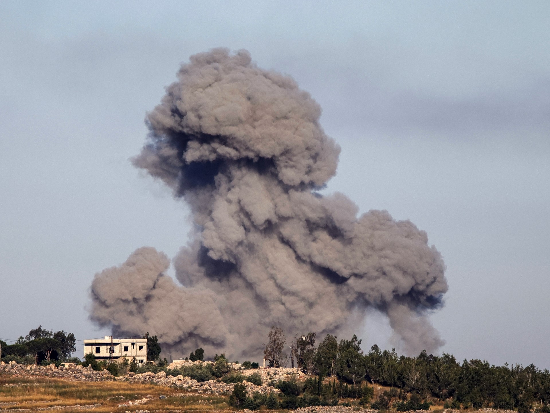 South Lebanon faces &lsquo;death, destruction&rsquo; as Israel deepens invasion
